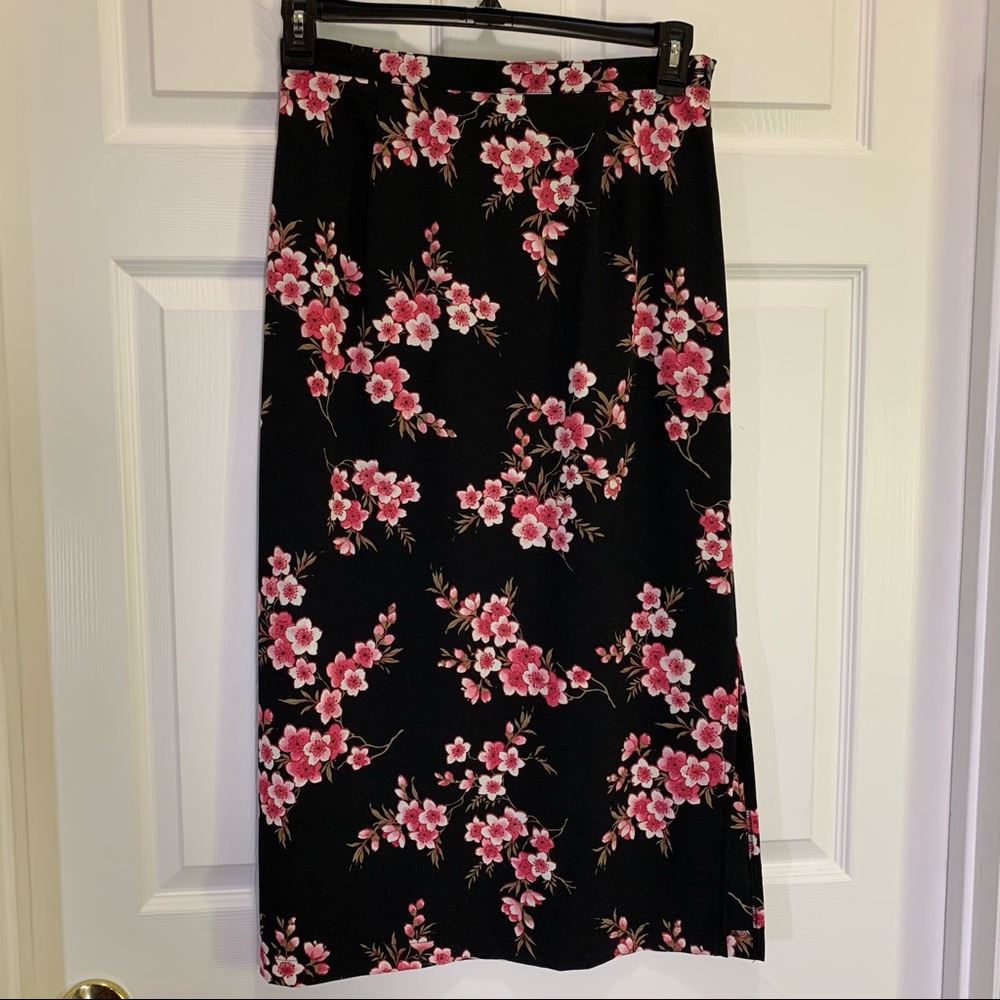 Briggs Vintage Black Maxi Dress with Pink Flowers LP